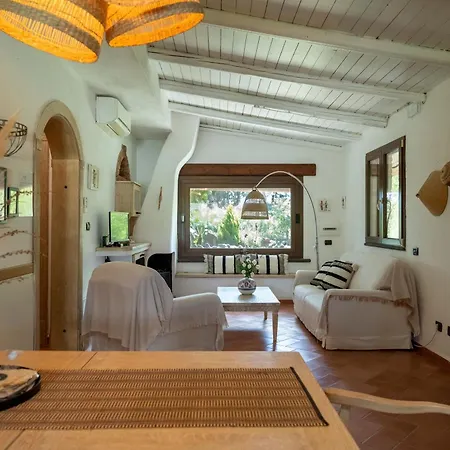 Casa Nurru * Orosei